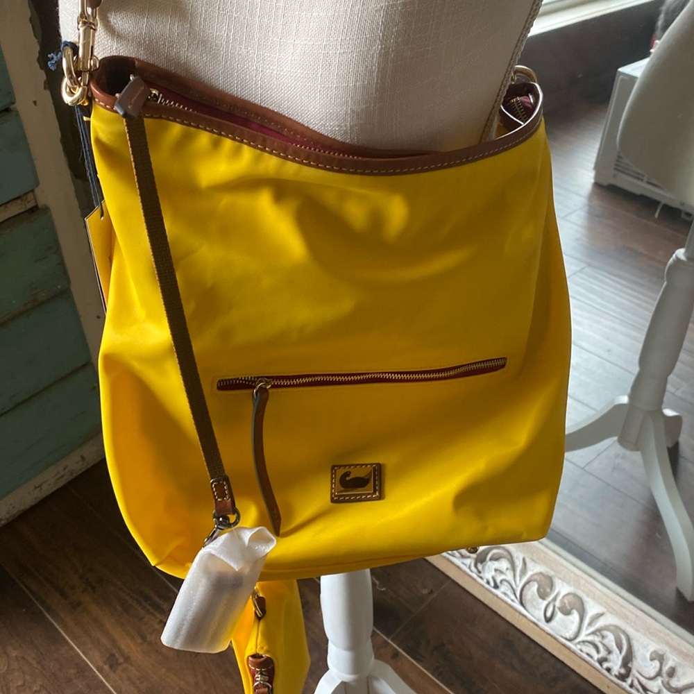BNWT DOONEY AND BOURKE PURSE